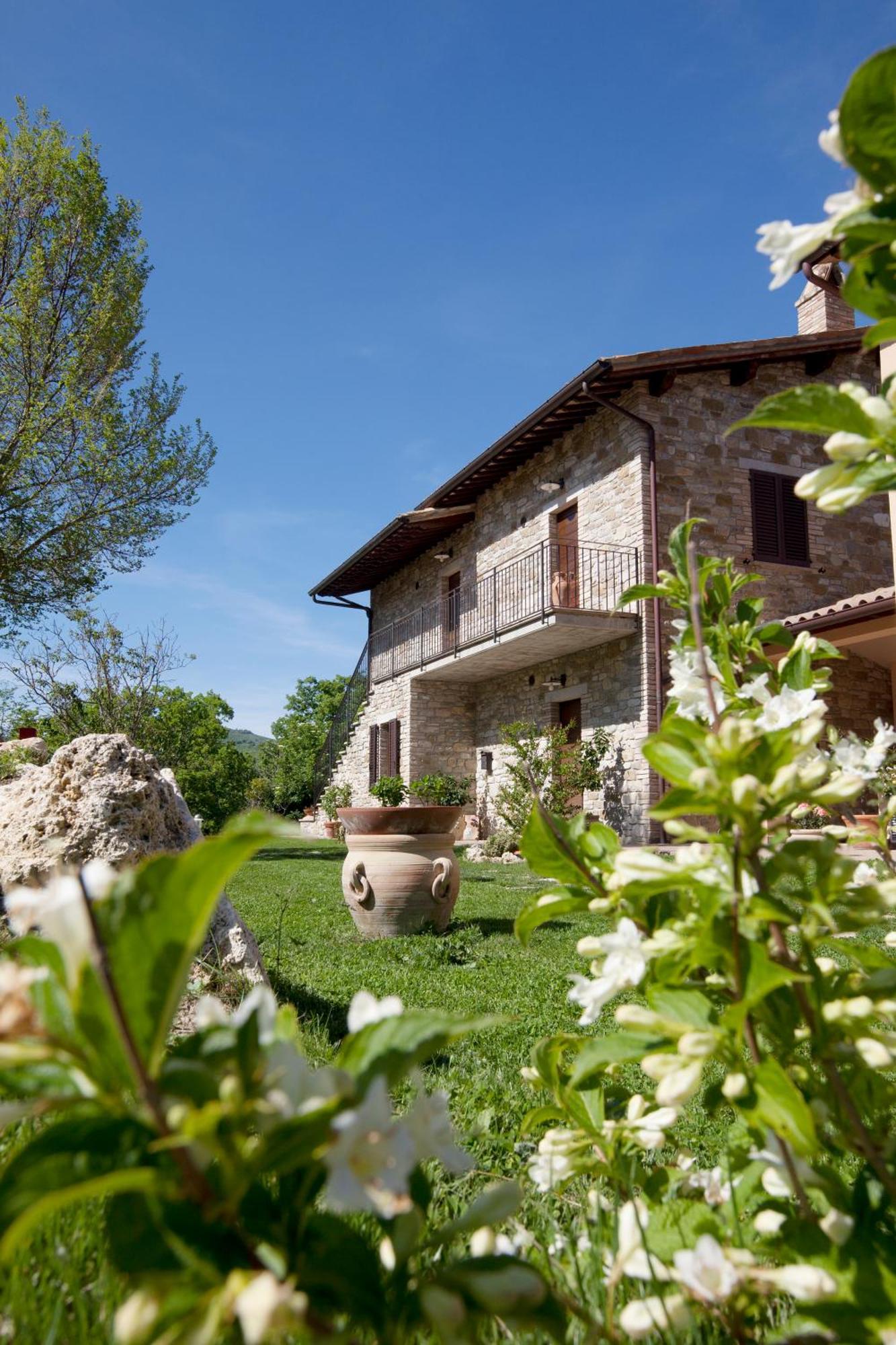 Relais Parco Del Subasio Piano Delle Pieve Exterior foto